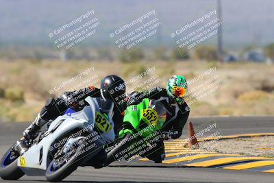 media/Oct-30-2022-CVMA (Sun) [[fb421c3cec]]/Race 11 Amateur Supersport Open/